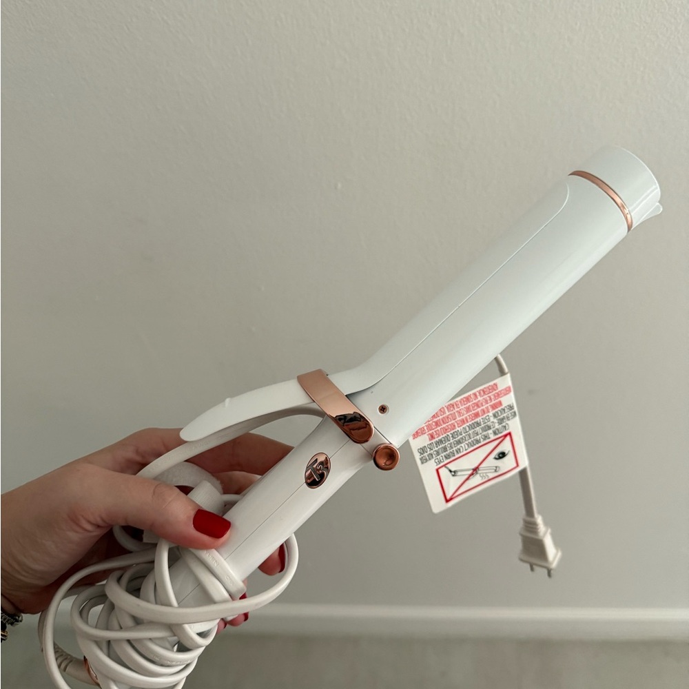 T3 White and Rose Gold Curling Iron